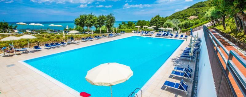 Hotel Capo Est Gabicce Mare Zewnętrze zdjęcie